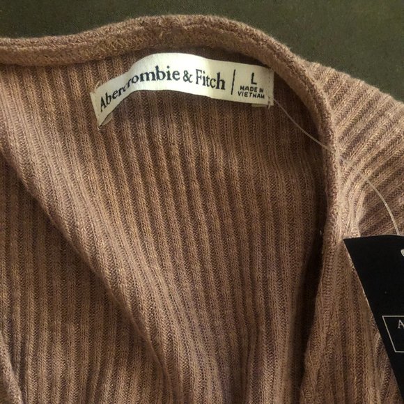 Abercrombie Wrap Front Tie Top - Picture 3 of 3